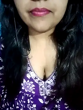 Love-Veronica online show from April 30, 6:15 pm
