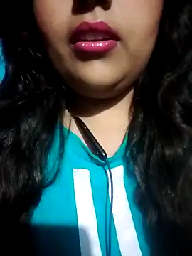 Love-Veronica online show from February 11, 6:08 pm