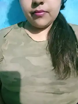 Love-Veronica online show from July 23, 6:15 pm