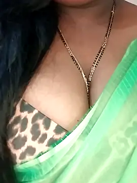 Sexy Radhikaa online show from January 9, 9:16 am