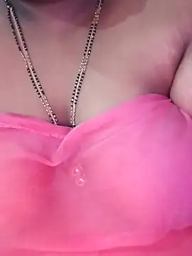 Sexy Radhikaa online show from January 9, 9:22 pm