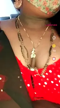 Snapshot of Sexy_Radhikaa chatting on June 27, 6:08 am Sexy Radhikaa online show from June 27, 6:08 am