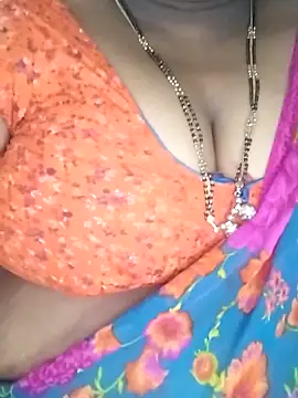 Sexy Radhikaa online show from February 24, 2:29 pm