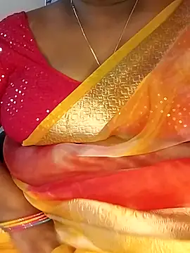 Sexy Radhikaa online show from May 22, 1:14 am