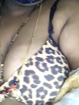 Sexy Radhikaa online show from March 7, 7:41 pm