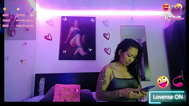 Snapshot of Kylee28 chatting on October 15, 1:04 am Kylee28 online show from October 15, 1:04 am