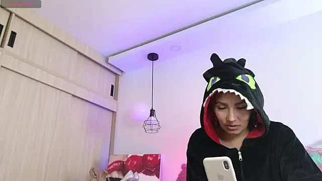 Carol love0411 online show from February 20, 1:46 pm