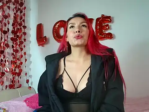 Carol love0411 online show from March 7, 2:04 am