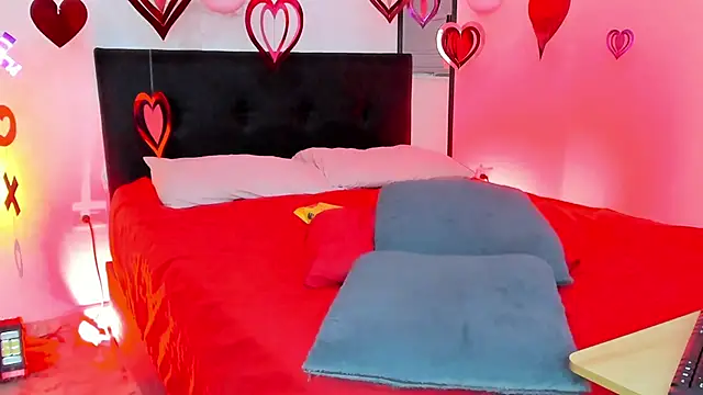 AlanaParker6  online show from February 10, 5:30 pm