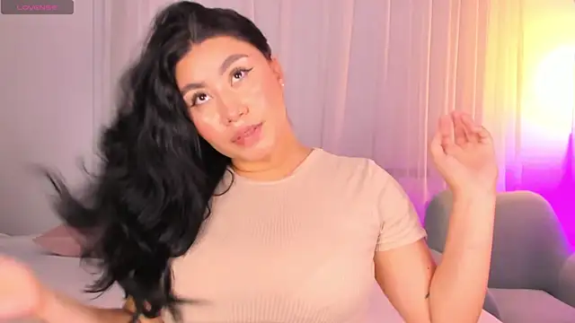 Snapshot of leylaclintonxx chatting on October 16, 8:50 pm leylaclintonxx online show from October 16, 8:50 pm