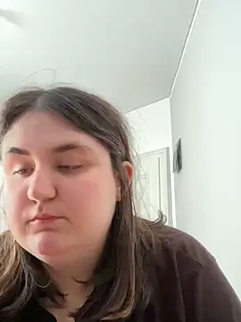 Snapshot of hotiee chatting on March 18, 11:33 am hotiee online show from March 18, 11:33 am