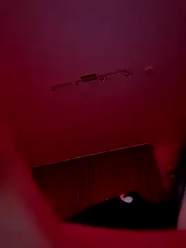 Snapshot of hotiee chatting on December 3, 5:48 am hotiee online show from December 3, 5:48 am