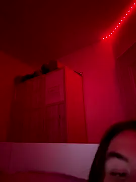 Snapshot of hotiee chatting on December 2, 4:37 pm hotiee online show from December 2, 4:37 pm