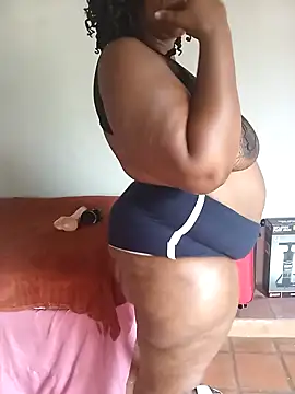 Snapshot of Sweetblackassxxx505 chatting on February 7, 10:50 am Sweetblackassxxx505 online show from February 7, 10:50 am