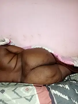 Snapshot of Sweetblackassxxx505 chatting on October 5, 4:14 am Sweetblackassxxx505 online show from October 5, 4:14 am