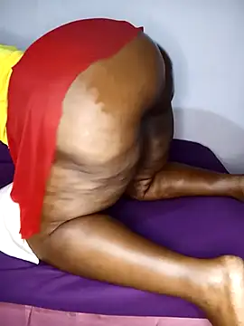 Snapshot of Sweetblackassxxx505 chatting on March 13, 9:48 pm Sweetblackassxxx505 online show from March 13, 9:48 pm