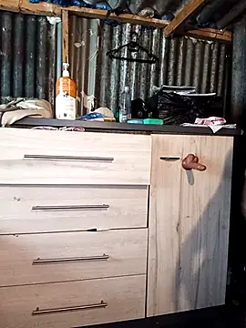 curvyloneah75 online show from November 19, 6:35 am