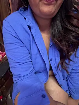 Snapshot of _nishalove19 chatting on November 8, 7:17 pm nishalove19 online show from November 8, 7:17 pm