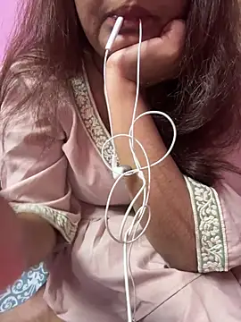 Snapshot of _nishalove19 chatting on February 1, 10:12 pm nishalove19 online show from February 1, 10:12 pm