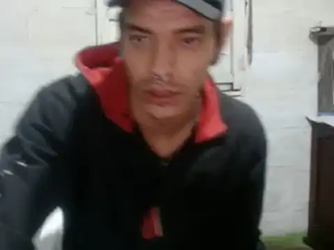 Snapshot of tayler_punk_noise chatting on January 2, 12:23 am tayler punk noise online show from January 2, 12:23 am