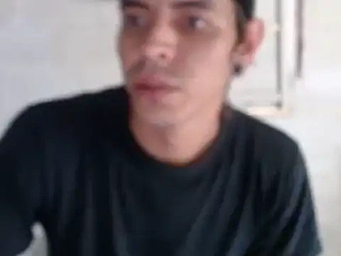 Snapshot of tayler_punk_noise chatting on December 30, 8:15 pm tayler punk noise online show from December 30, 8:15 pm