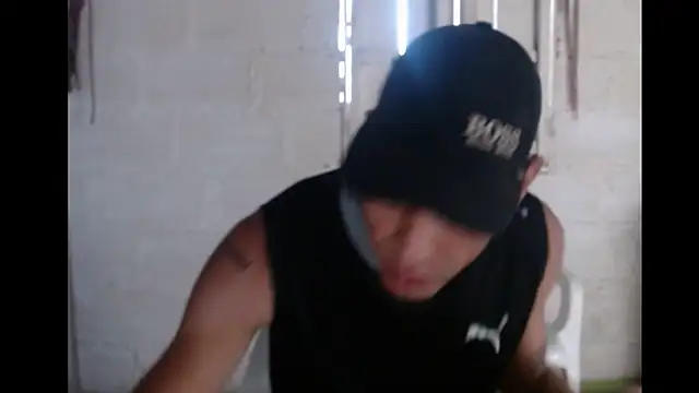 Snapshot of tayler_punk_noise chatting on January 30, 9:25 pm tayler punk noise online show from January 30, 9:25 pm