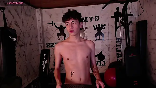 Snapshot of MattiDeLuca chatting on January 29, 12:02 pm MattiDeLuca online show from January 29, 12:02 pm