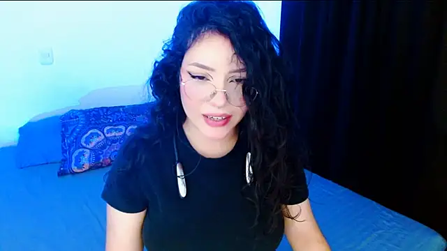 DollCam   online show from October 7, 11:17 pm