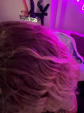 CurvyAnonymousGirl89 online show from September 12, 5:13 pm