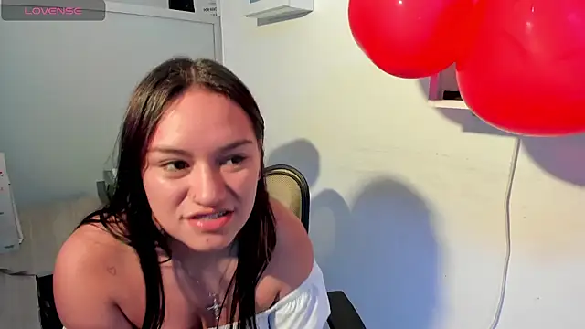 Snapshot of Megan_sophia2 chatting on February 27, 1:28 pm Megan sophia2 online show from February 27, 1:28 pm