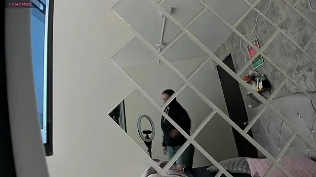 Snapshot of Megan_sophia2 chatting on September 17, 12:51 pm Megan sophia2 online show from September 17, 12:51 pm