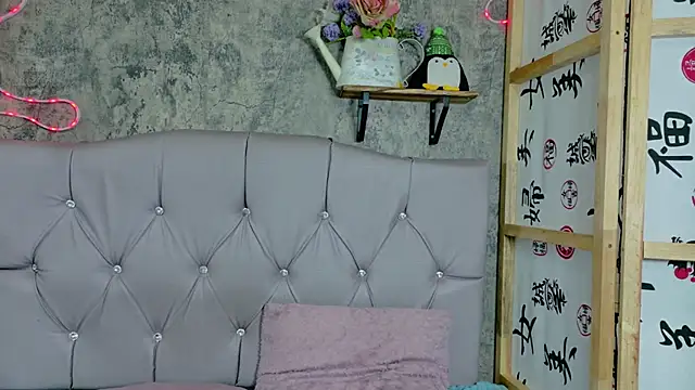 Snapshot of Megan_sophia2 chatting on October 16, 10:45 am Megan sophia2 online show from October 16, 10:45 am