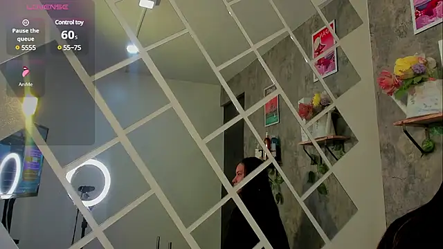 Snapshot of Megan_sophia2 chatting on March 11, 1:23 pm Megan sophia2 online show from March 11, 1:23 pm