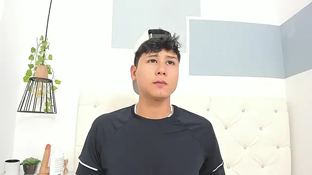 RaidenBoy1 online show from February 7, 7:49 pm