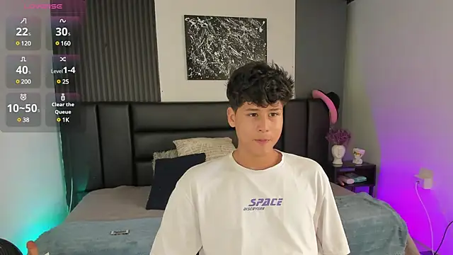 RaidenBoy1 online show from January 14, 7:43 pm