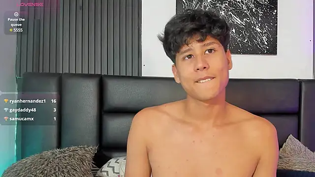 RaidenBoy1 online show from January 19, 2:04 am