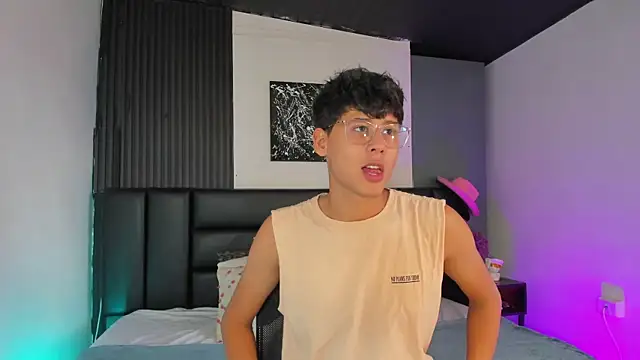 RaidenBoy1 online show from January 17, 7:38 pm