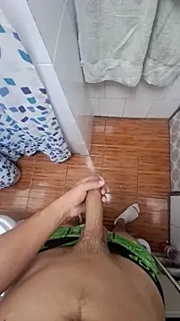 Snapshot of tula_chyk chatting on November 3, 1:22 am tula chyk online show from November 3, 1:22 am