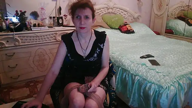 Snapshot of Debra_Phoenix chatting on January 6, 5:17 pm Debra Phoenix online show from January 6, 5:17 pm