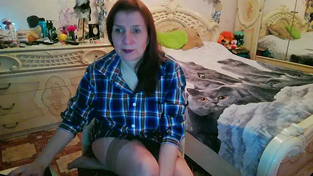 Debra Phoenix online show from April 28, 10:36 pm