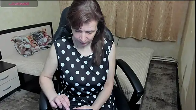 Debra Phoenix online show from May 22, 10:19 pm