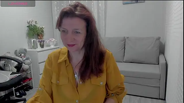 Snapshot of Debra_Phoenix chatting on July 16, 11:35 pm Debra Phoenix online show from July 16, 11:35 pm