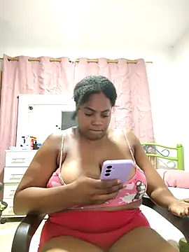 GoddessCarrie online show from April 27, 5:05 am