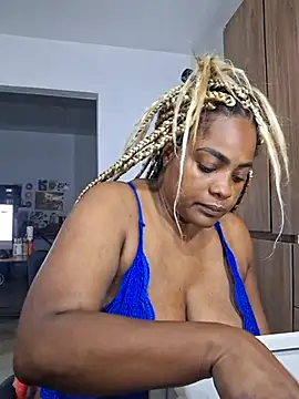 Snapshot of GoddessCarrie chatting on February 5, 3:46 am GoddessCarrie online show from February 5, 3:46 am