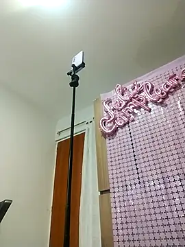 Snapshot of GoddessCarrie chatting on December 2, 4:25 am GoddessCarrie online show from December 2, 4:25 am