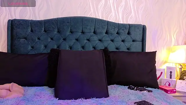natacha  black  online show from June 2, 5:46 pm