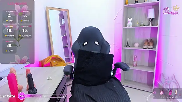 Evangeline johns online show from April 7, 8:32 pm