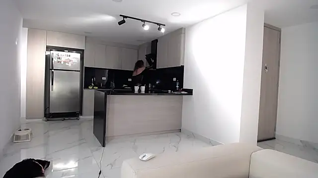 varenkaivanova 22 online show from April 7, 3:52 am