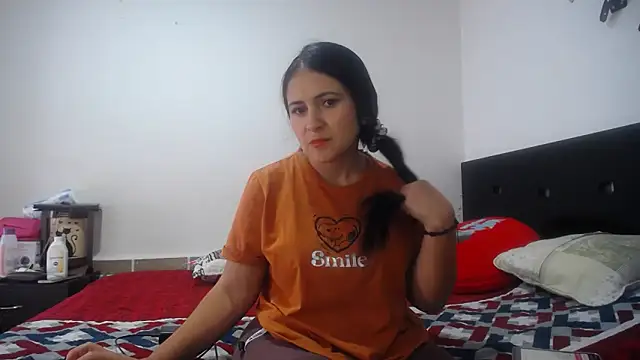 princehermosa44 online show from May 9, 6:11 pm