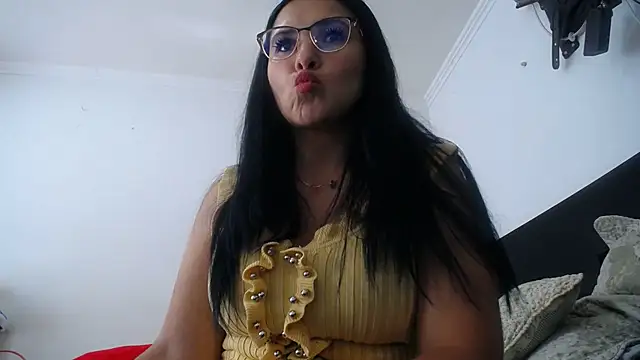 Snapshot of princehermosa44 chatting on July 6, 7:38 pm princehermosa44 online show from July 6, 7:38 pm